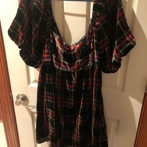 Mi Ami NWT SZ XL Velvet plaid holiday dress